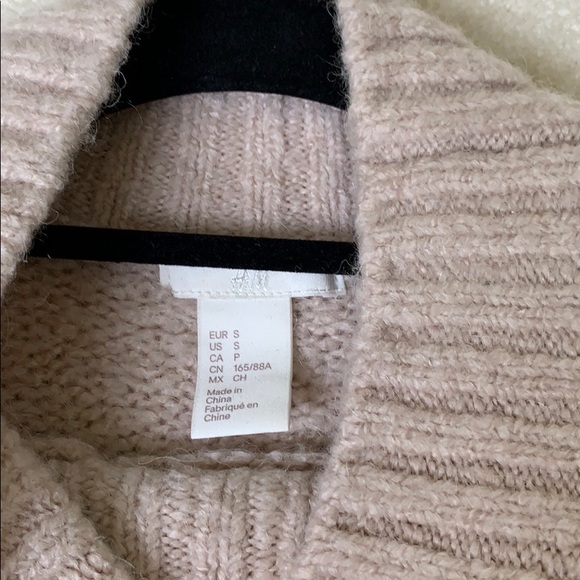 Pink Mock-Neck H&M Sweater - Picture 3 of 6